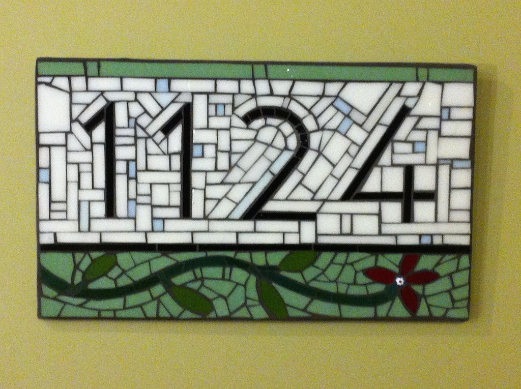 1124