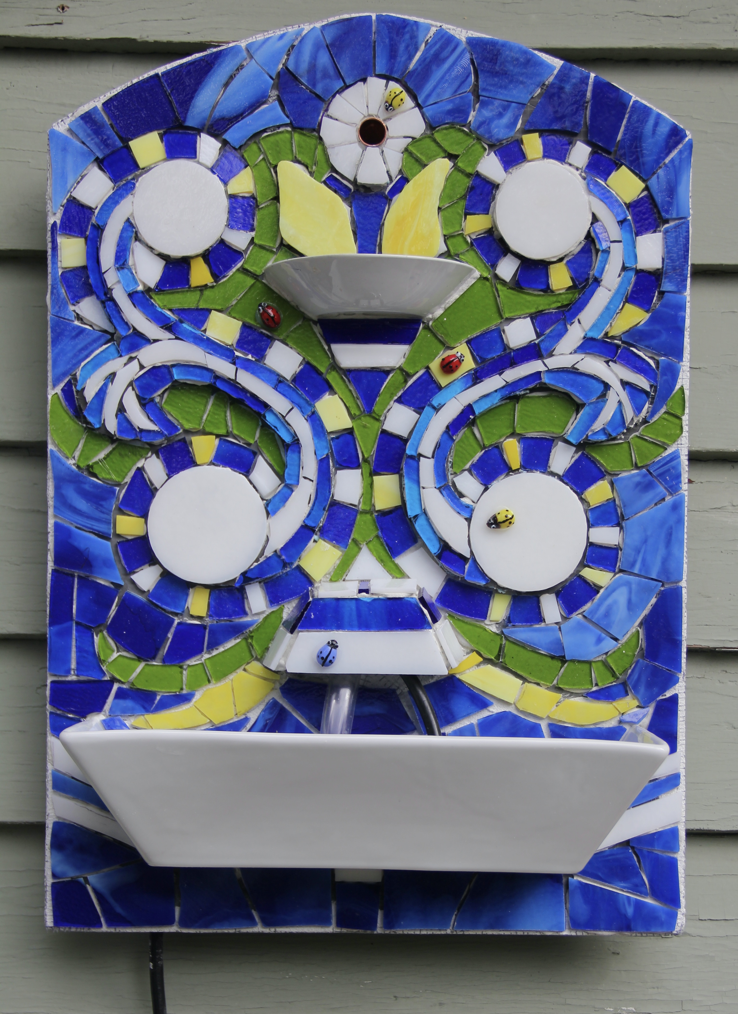 Dynamic Garden Fountain